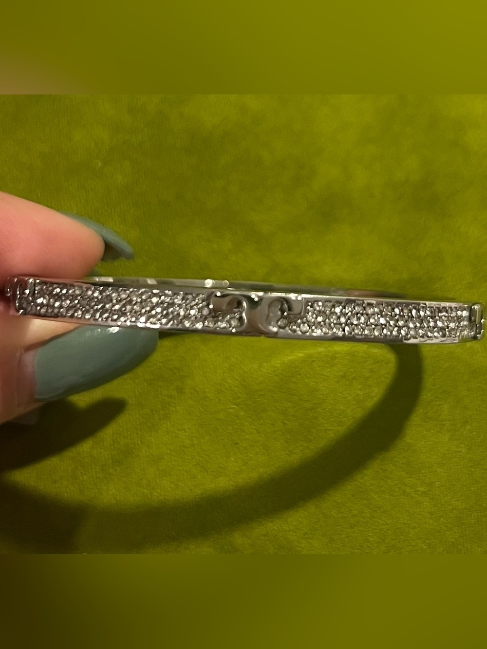 Tory Burch Serif-T Pavé Hinged Bracelet silver tone with crystal stones